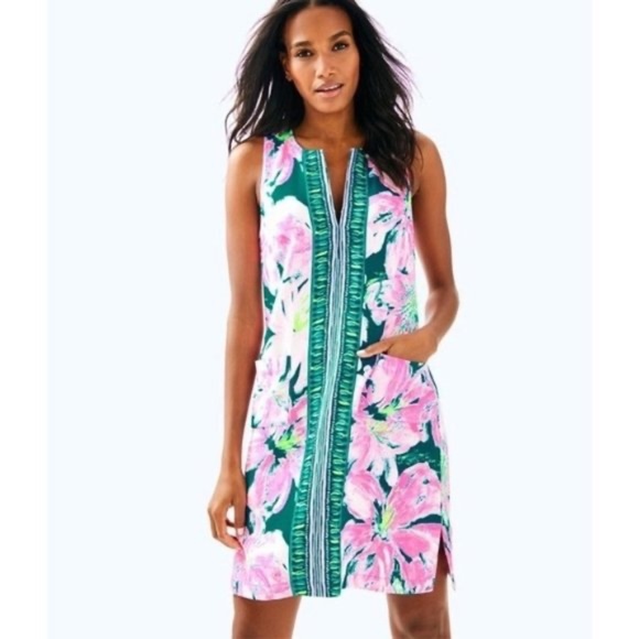 Lilly Pulitzer Dresses & Skirts - Lilly Pulitzer Carlotta dress Tidal Wave floral sleeveless V-neck racerback knit